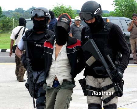 Sebelum Menangkap Terduga 