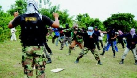 'Teroris' Aceh Disidangkan, Dakwaan Jaksa Ngawur dan Tidak Jelas