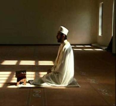 840 Orang Masuk Islam di Kuwait Selama Ramadhan Ini 