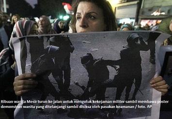 Ribuan Wanita Mesir Berdemo Mengutuk  Perlakuan Kejam Militer