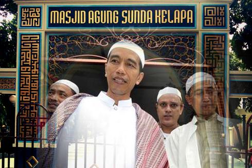 Jumat di Sunda Kelapa, Jokowi Disuguhi Khatib 'Pentingnya Amanah'
