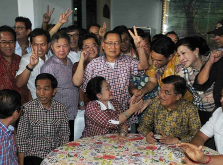 Progress 98: Megawati, Jokowi dan MetroTV Umbar Kebohongan Publik Soal Klaim Menang