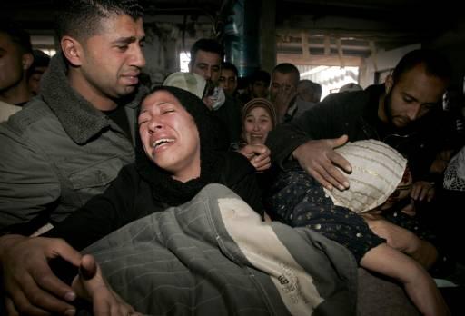 Israel Menghancurkan Masjid dan Menelanjangi Tahanan Muslimah