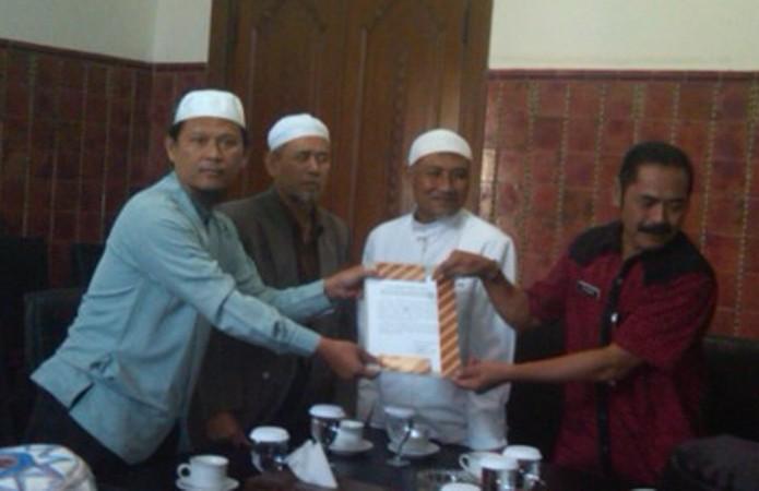 Delegasi Ummat Islam Surakarta Temui Walikota untuk Terbitnya Perda Anti Miras di Solo