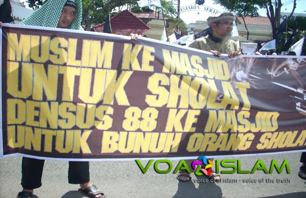 Umat Islam Jawa Timur Bersatu Serukan Pembubaran Densus 88