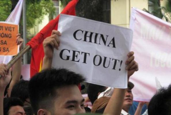 Vietnam Mengusir Keturunan Cina, Karena Sudah Mengancam Kepentingan Nasionalnya