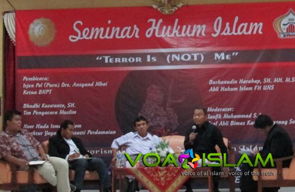 Beberapa Kejanggalan Seminar Terorisme di Solo