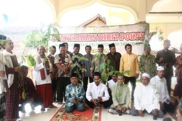 Dewan Da'wah Ajak Warga Banten Tanam Ribuan Bibit Pohon