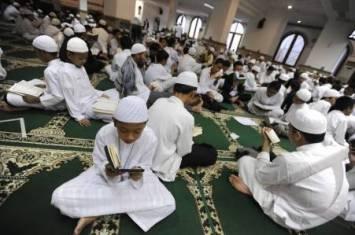 Baca 1 Juz Dalam Acara Hataman Al-Qur'an Terhitung Menghatamkannya?