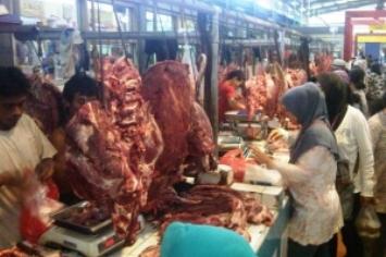 Menjelang Ramadhan, Daging Babi  Menyusup ke Pasar-pasar di Bandung
