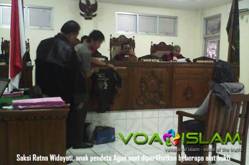 Sidang Trio Mujahid Jepara; Keterangan Saksi ''Mahkota'' Berubah-Ubah