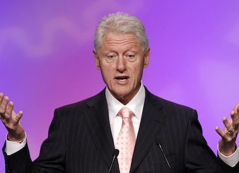 Di Bandung, Mahasiswa Tolak Kedatangan Bill Clinton ke Indonesia