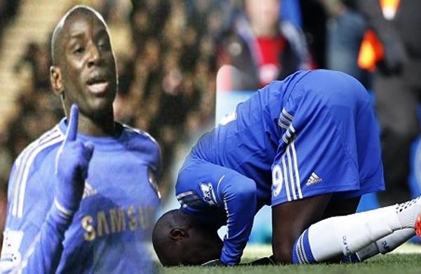 Striker Chelsea Demba Ba Berpuasa dan Senang dengar Adzan di Indonesia