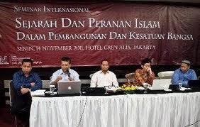 Anak Muda INSISTS yang Mendunia dan Menggentarkan Musuh Islam 