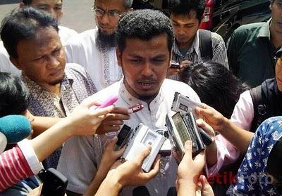 Ustadz Iim Ba'asyir: Menasehati bukan Berarti Saya Dukung Demokrasi