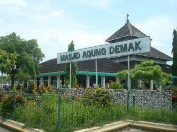 Pelurusan Sejarah Islam di Lembaga Pendidikan Harus Dimulai dari Sekolah Islam