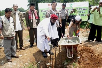 Muslim Nuu Waar Butuh Dukungan Dana Pembangunan Pesantren di Bekasi