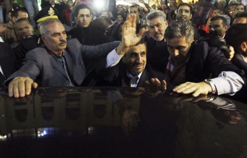 Ahmadinejad: Kemenangan Pejuang (Sunni) Suriah Akan Ancam Seluruh Wilayah