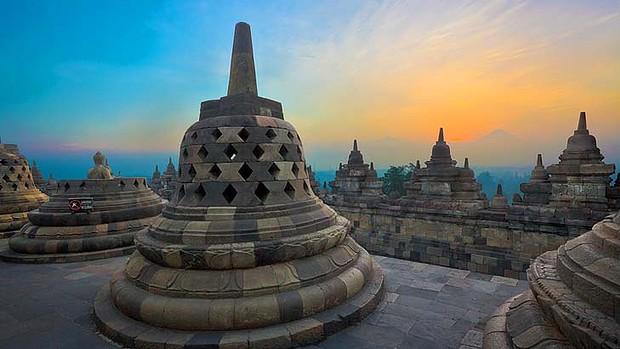 tentang islam bicara ahok Dipelihara Muslim Budha   VOA Trowulan yang ISLAM.COM Kebanggaan Hindu