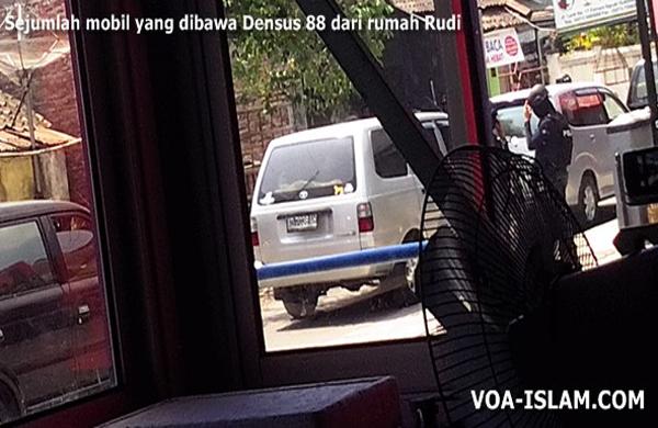 Ada Apa di Balik Operasi Penangkapan Densus 88?
