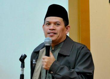 Ustadz Ahmad Yani: Tidak Sah Menikah Beda Agama