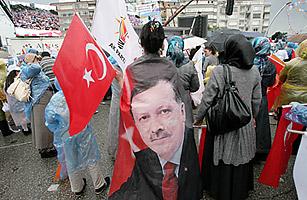 Erdogan : Turki Harus Kembali ke Panggung Dunia Dengan  Islam