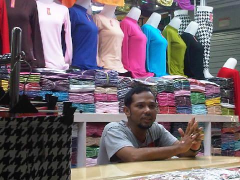 Pusat Grosir Thamrin City Lantai 5: Busana Muslim Super Murah 