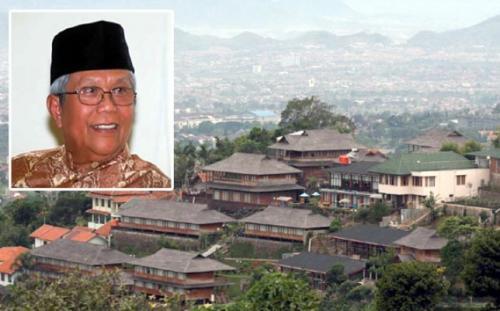 Pemimpin Tertinggi PKS 'Hilmi Aminuddin' Diperiksa KPK