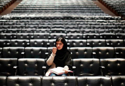 Dianggap Alat Barat, Sekolah Swasta di Seluruh Pakistan Larang Buku Malala Yousufzai