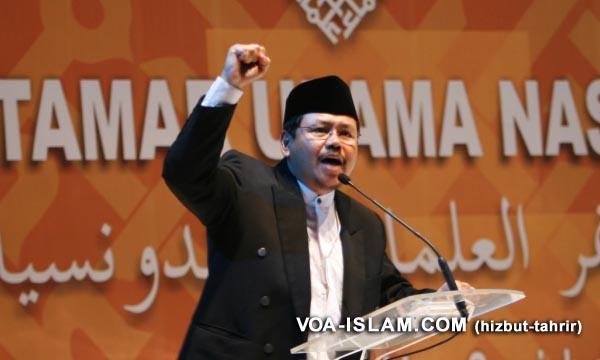 Ismail Yusanto: Demokrasi Bertentangan dengan Akidah Islam