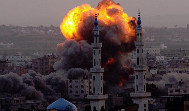 Zionis Israel Melakukan Serangan Udara Besar-Besaran ke Gaza