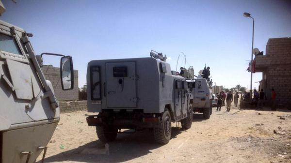 Bom Pinggir Jalan Hantam Bus Polisi Mesir di Sinai, 9 Terluka