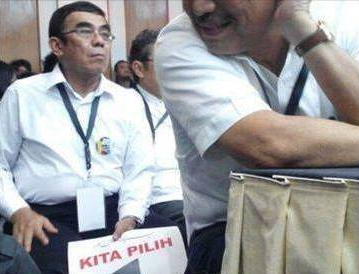Saat Urus Jakarta, Ternyata Jokowi Putuskan Melalui Klenik & Dukun Ki Drajat
