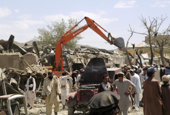 Taliban Nyatakan Tidak Terlibat Serangan Bom Mobil di Pasar Paktika yang Tewaskan 89 Orang