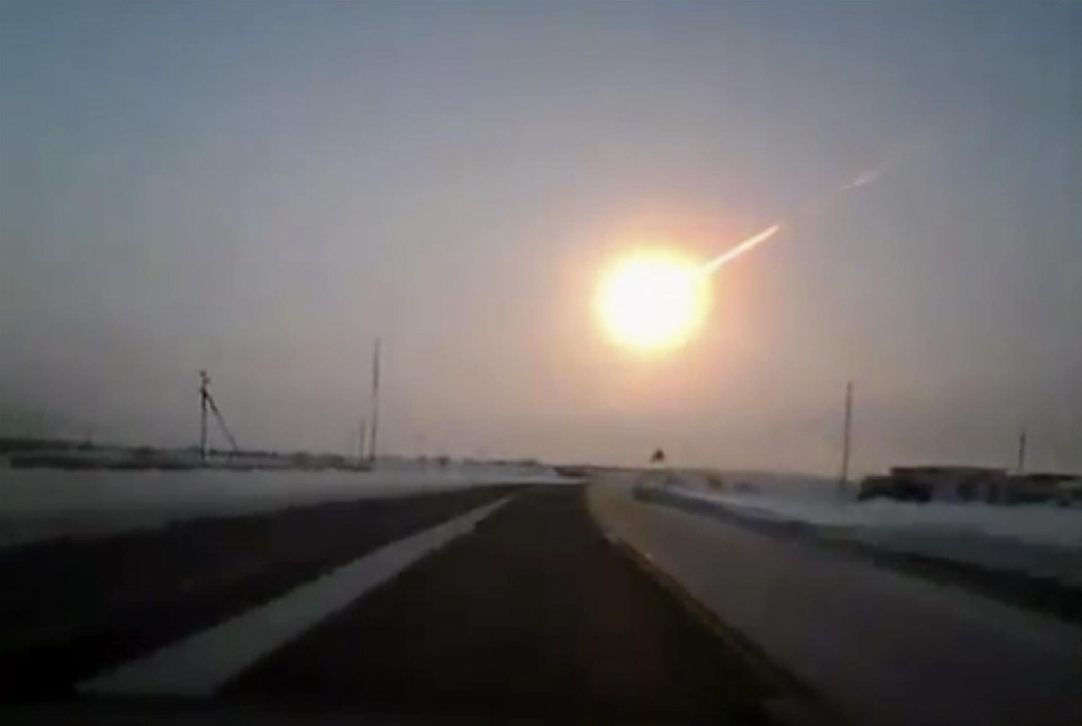 Ledakan Meteor Hantam Kota Industri Pertahanan Militer Rusia, 1.000 Lebih Cedera