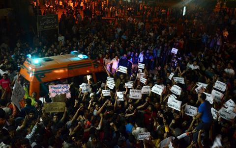 Protes Keracunan Masal, Ratusan  Mahasiswa Mesir 'Serbu' Kantor Imam Besar Al-Azhar
