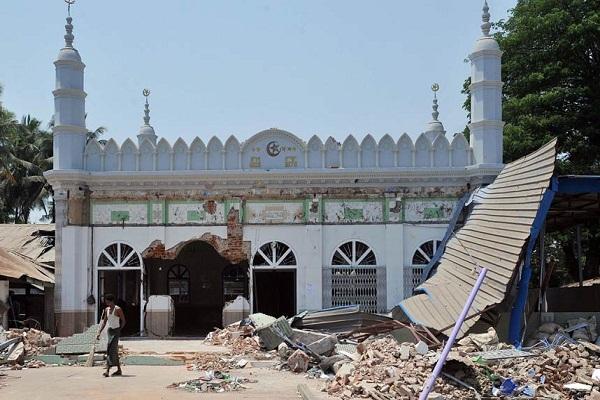  Buddha Myanmar Serang Masjid dan Jarah Toko-toko Muslim di Yangon