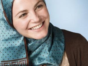 Aktris Terkemuka Inggris Masuk Islam Karena Terinspirasi Hidup Nabi
