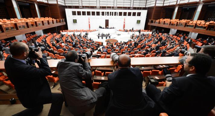 Parlemen Turki Menyetujui Perang Melawan Suriah