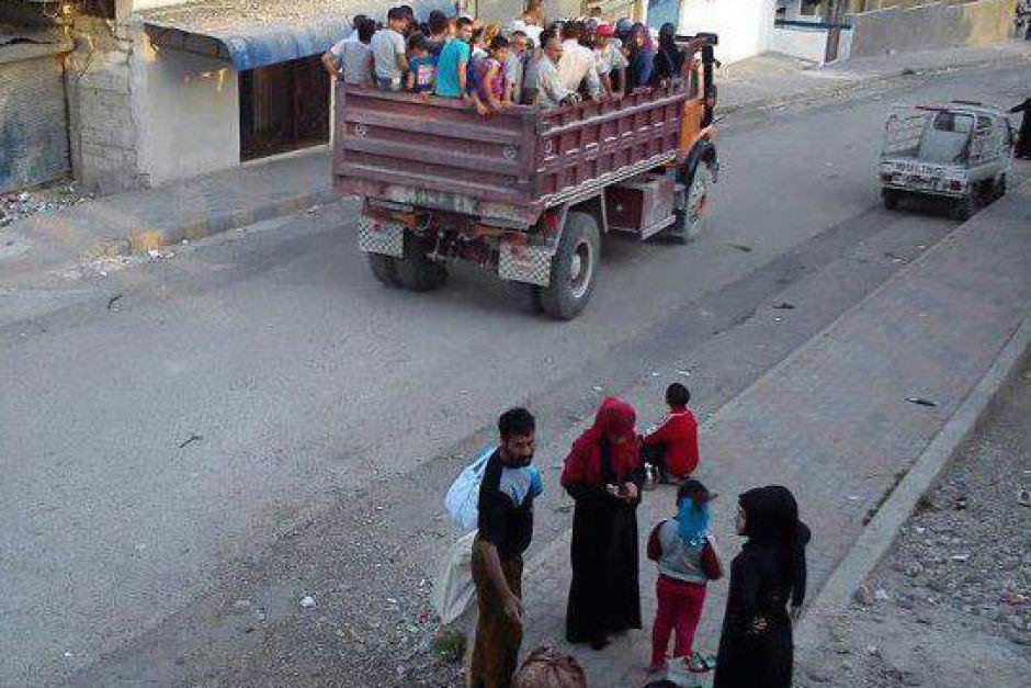 Takut Pembantaian Lanjutan oleh Milisi Syi'ah, Ratusan Muslim Sunni Mengungsi dari Banias
