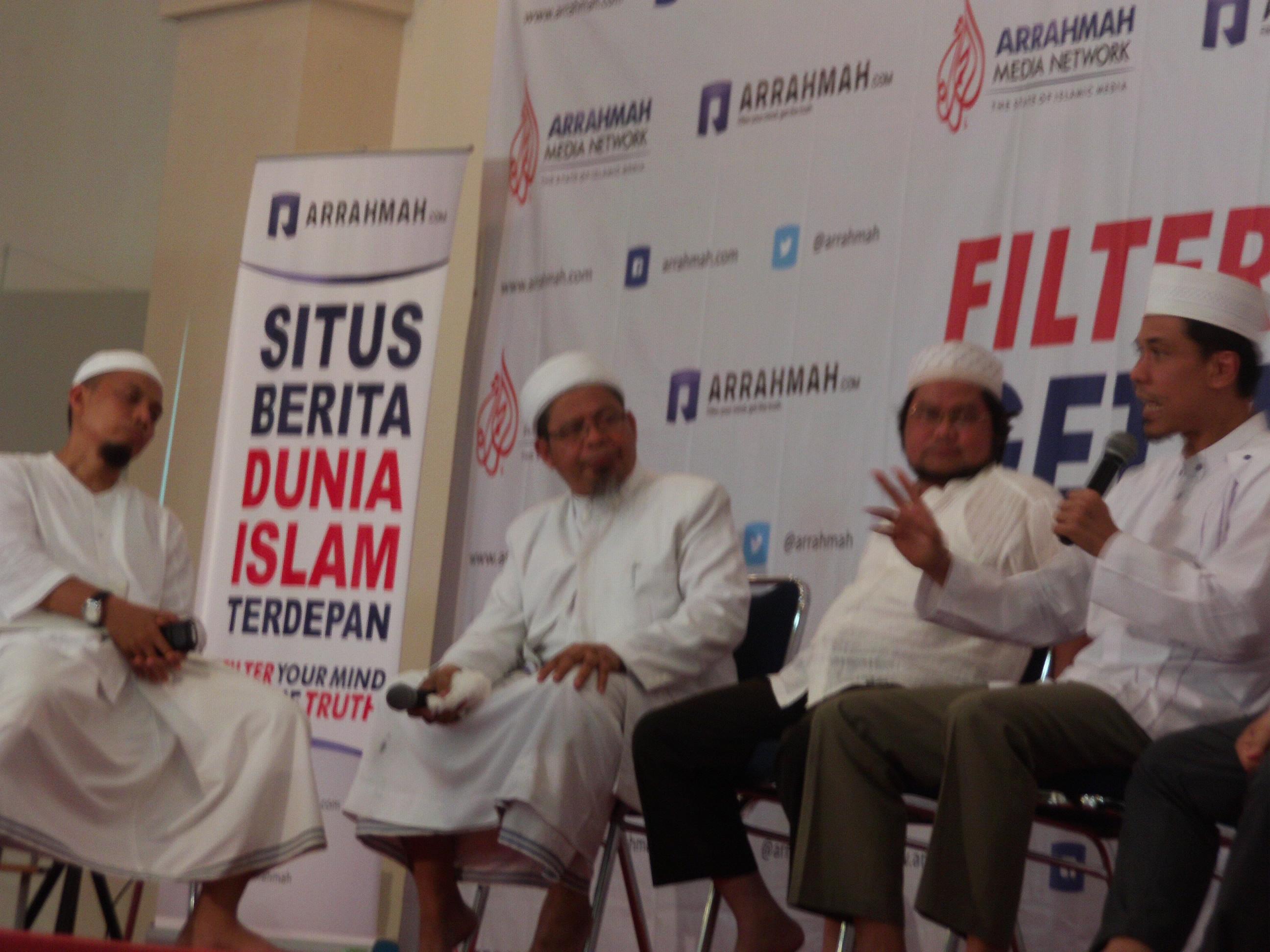 Munarman: Di Front Informasi, Situs Islam Membuat  Musuh Islam Gerah