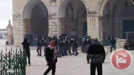 Pasukan Israel Serbu Masjid Al-Aqsa, Lukai 30 Warga Palestina
