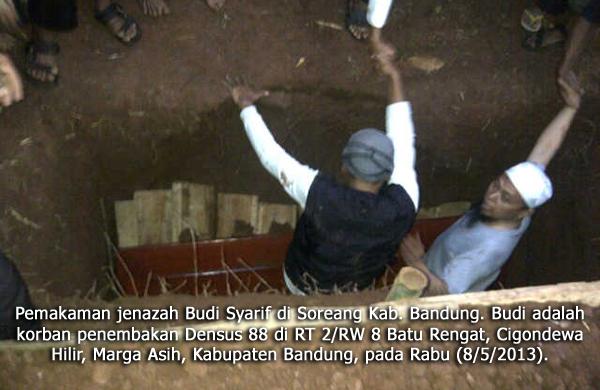 Jenazah Budi Syarif Dimakamkan, Mulia Engkau Wahai Anakku....!