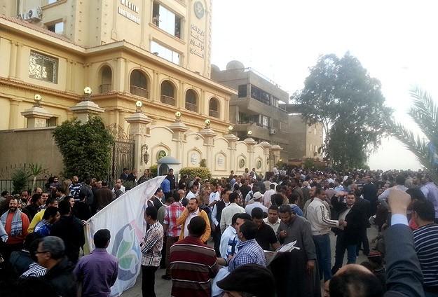 Pemerintah Militer Mesir Merekomendasikan Pembubaran Ikhwan