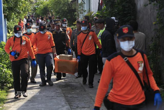 Ditangkap Densus 88: Tony dan Ihsan Takmir Masjid yang Taat Ibadah