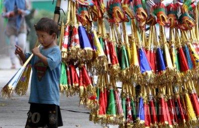 Jauhkan Terompet & Kembang Api yang Tak Bermanfaat dari Kaum Muslimin