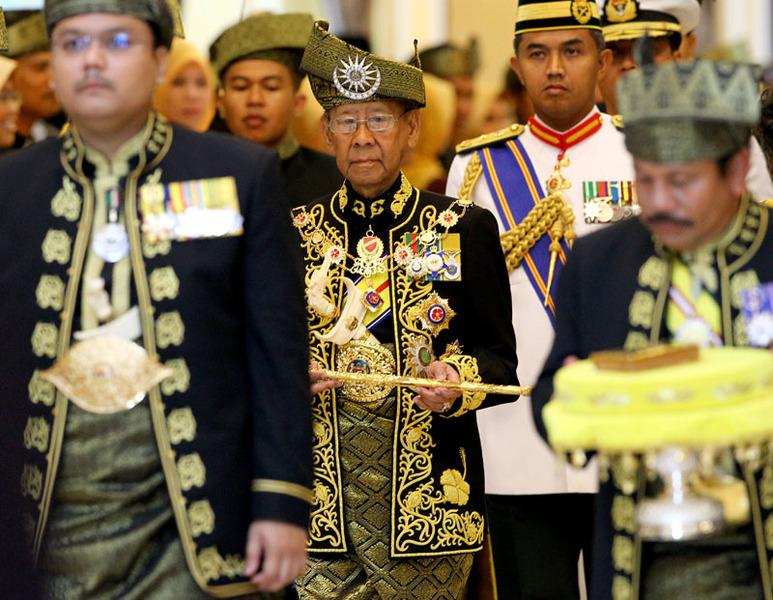 Raja Malaysia Dukung Larangan Non-Muslim Gunakan Kata 'Allah'