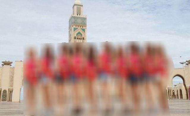Ratu Kecantikan Belgia di Masjid Hassan Memicu Kegemparan di Maroko