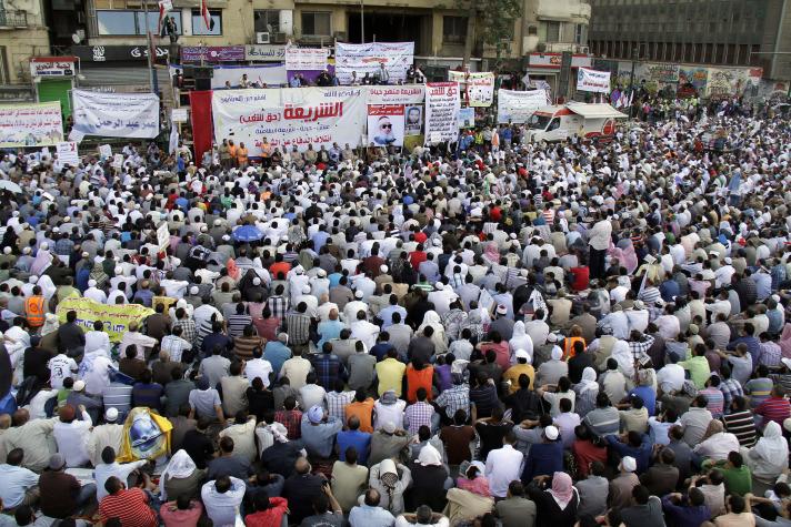 Kalangan Islamlis Mesir Menuntut Pelaksanaan Syariah Islam