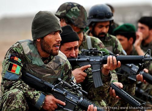 Laporan: Setiap Bulan 5000 Tentara Afghanistan Desersi dari Tugas